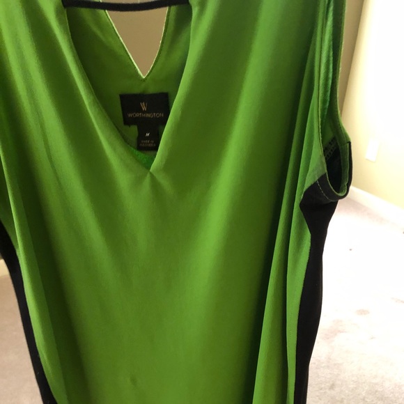 Green sleeveless blouse with black detail - Picture 4 of 6